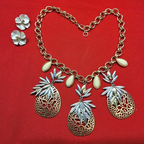 Pineapple Tropical Summer Themed Necklace & Floral Earrings Set - Picture 4 of 10